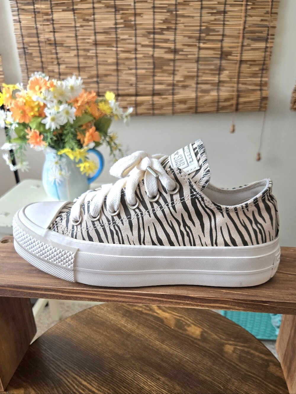 Converse CTAS Low Top Zebra Print